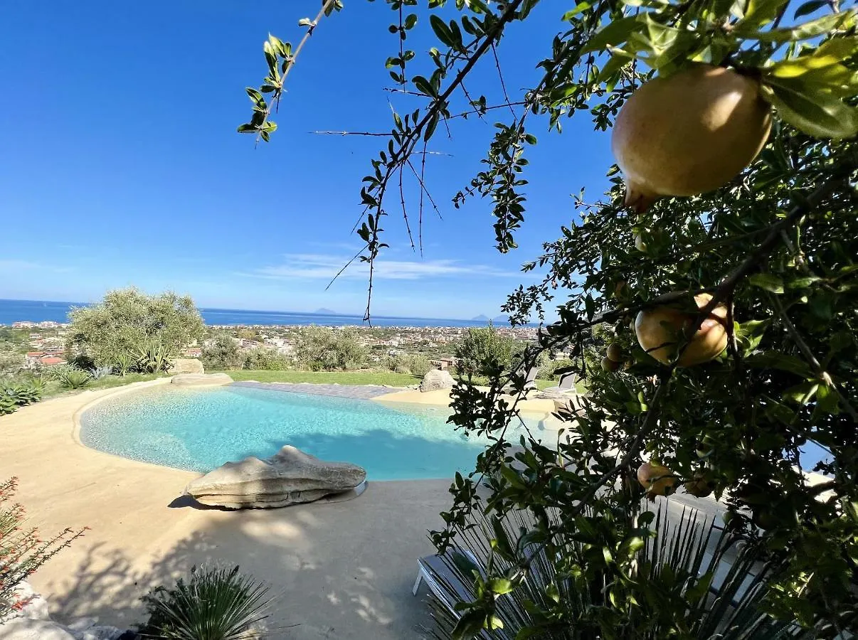 Villa Giuffrè Capo dʼOrlando Affittacamere
